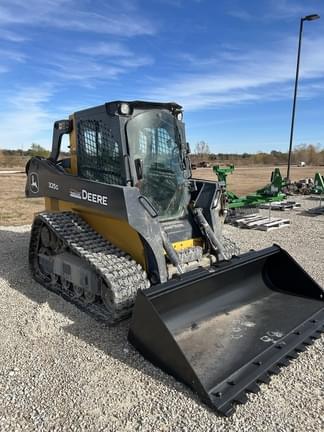 Image of John Deere 325G equipment image 4