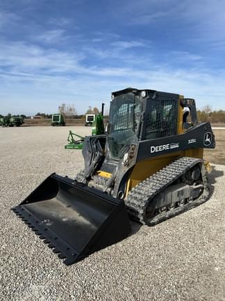 Image of John Deere 325G Primary image