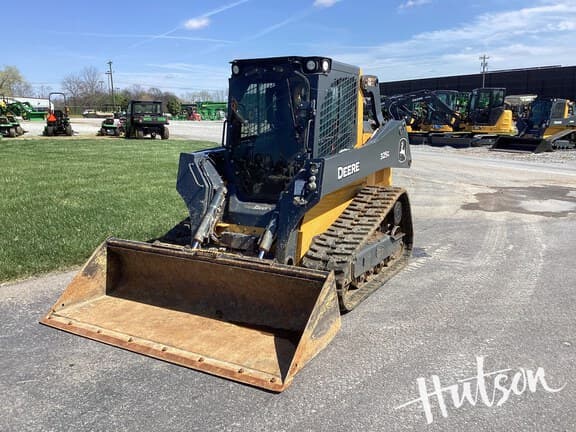 Image of John Deere 325G equipment image 2