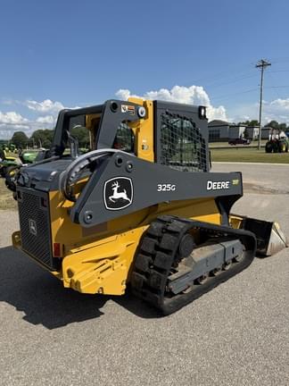 Image of John Deere 325G equipment image 2