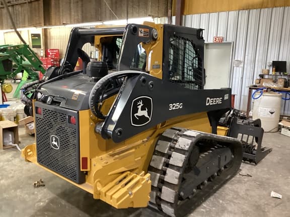 Image of John Deere 325G equipment image 4