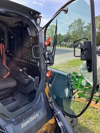 Image of John Deere 325G equipment image 2