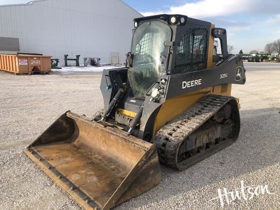 Image of John Deere 325G equipment image 3