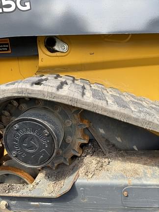 Image of John Deere 325G equipment image 3