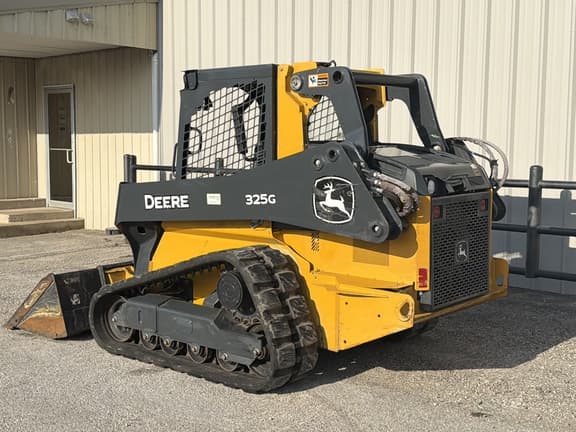 Image of John Deere 325G equipment image 2