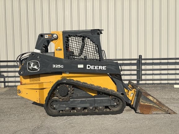 Image of John Deere 325G equipment image 4