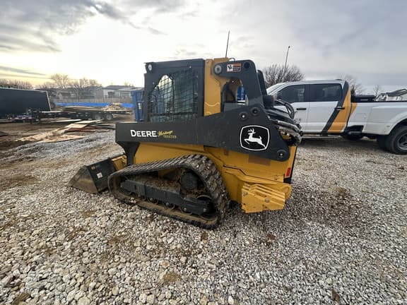 Image of John Deere 325G equipment image 3