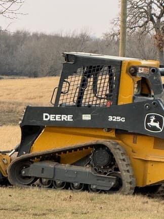 Image of John Deere 325G equipment image 2