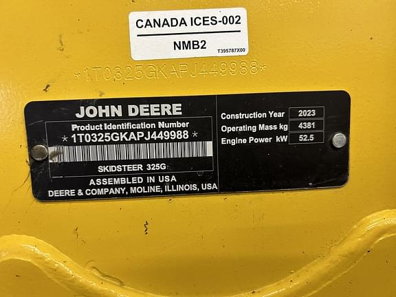 Image of John Deere 325G equipment image 4