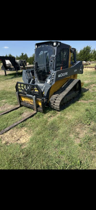 2023 John Deere 325G Equipment Image0