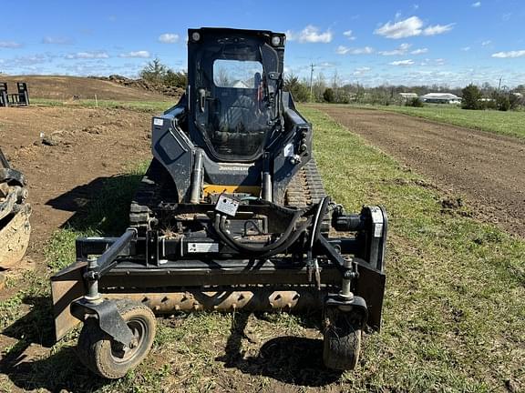 Image of John Deere 325G equipment image 2