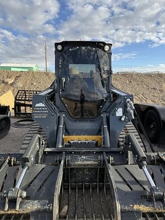 Image of John Deere 325G equipment image 2