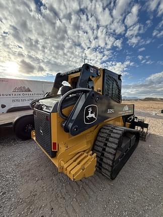 Image of John Deere 325G equipment image 4