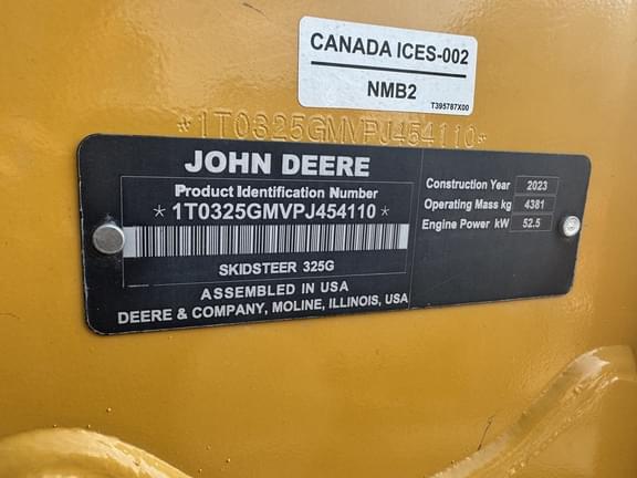 Image of John Deere 325G equipment image 2