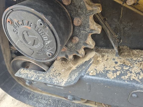 Image of John Deere 325G equipment image 1