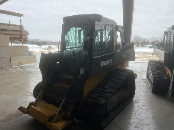 Image of John Deere 325G equipment image 4