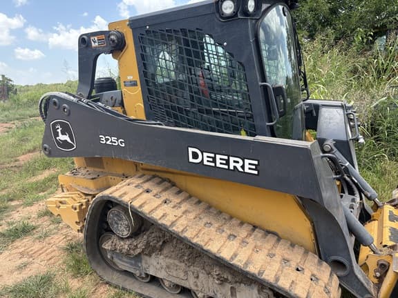 Image of John Deere 325G equipment image 2