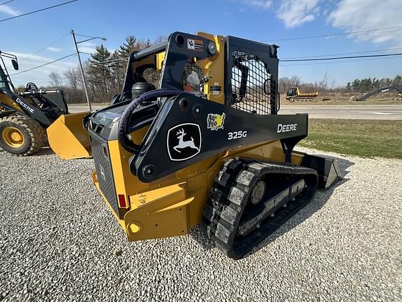 Image of John Deere 325G equipment image 4