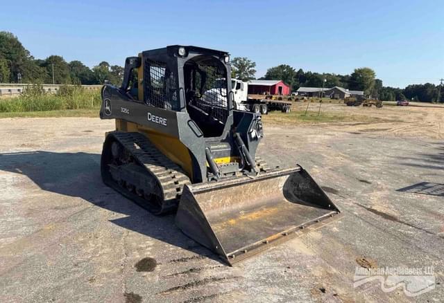 Image of John Deere 325G equipment image 2