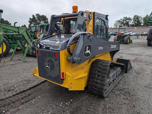 Image of John Deere 325G equipment image 2