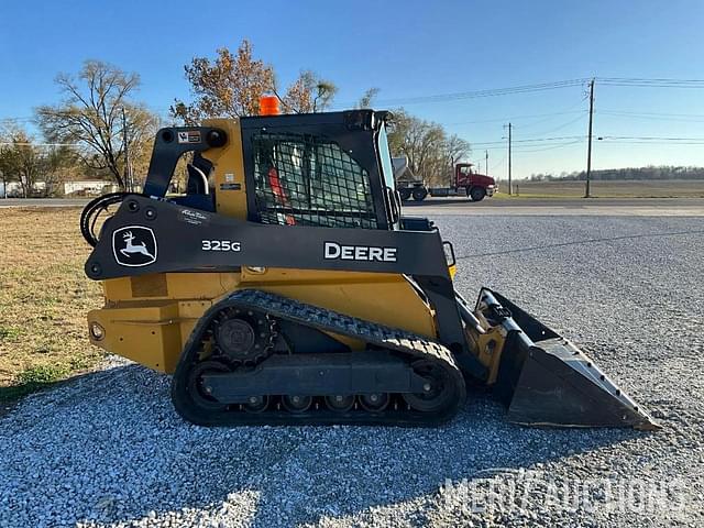 Image of John Deere 325G equipment image 4