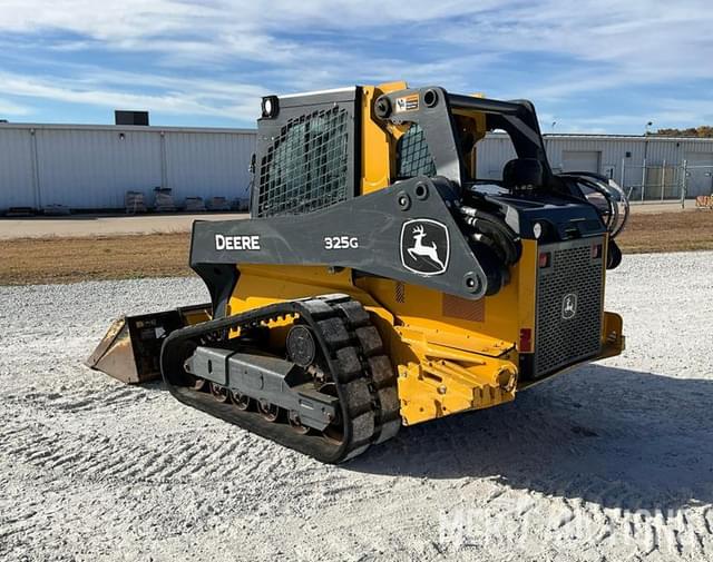 Image of John Deere 325G equipment image 2