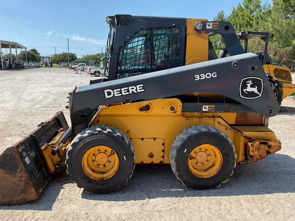Image of John Deere 330G equipment image 2