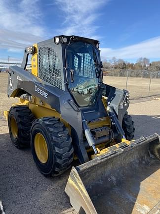 Image of John Deere 330G equipment image 1