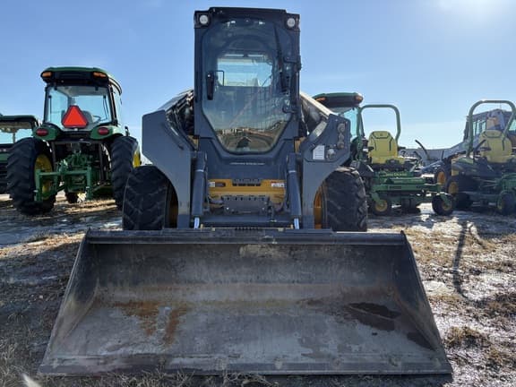 Image of John Deere 330G equipment image 4