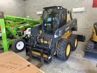 Image of John Deere 330G equipment image 3