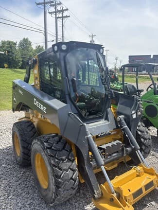 Image of John Deere 330G equipment image 1
