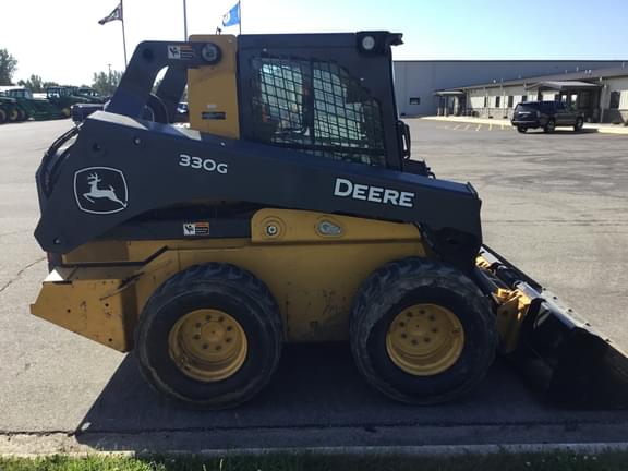 Image of John Deere 330G equipment image 4
