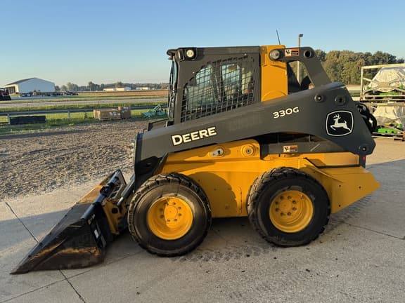 Image of John Deere 330G equipment image 3