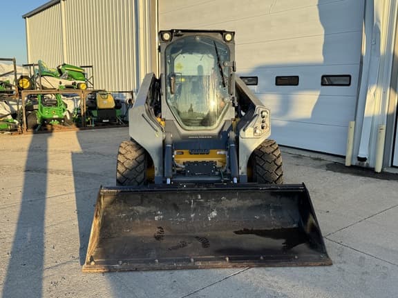 Image of John Deere 330G equipment image 1