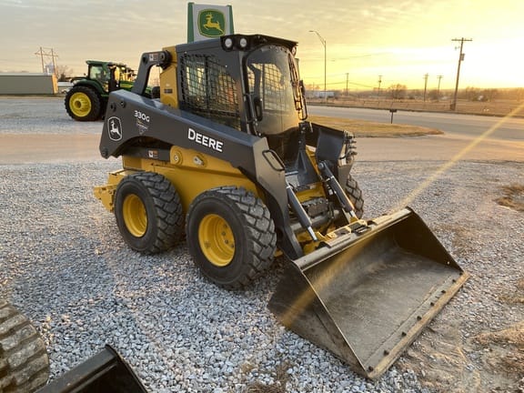 Main image John Deere 330G