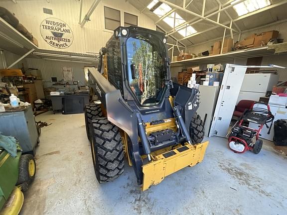 Image of John Deere 330G equipment image 3