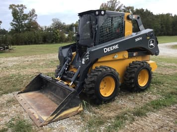 Main image John Deere 330G