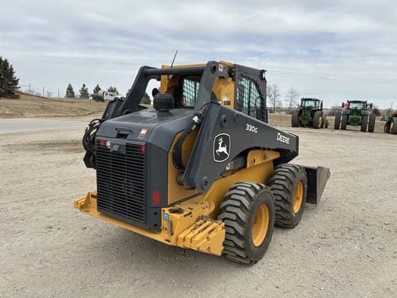 Image of John Deere 330G equipment image 3