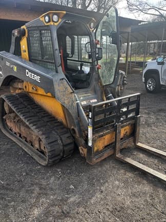 Image of John Deere 331P equipment image 1