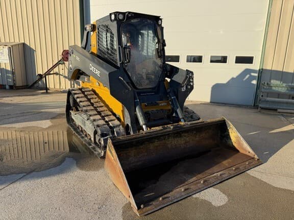 Image of John Deere 331G equipment image 2