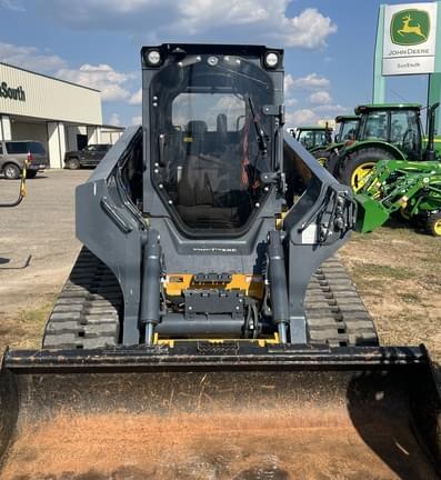Image of John Deere 331G equipment image 2