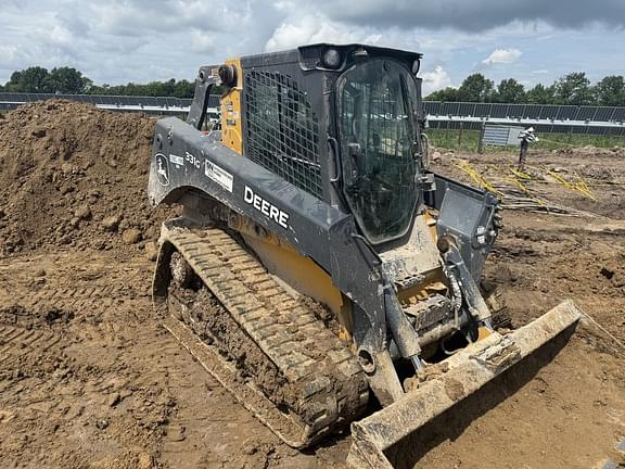 Image of John Deere 331G equipment image 2