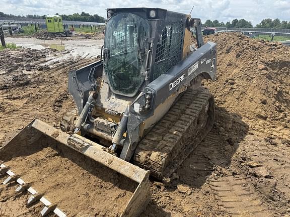 Image of John Deere 331G Primary image