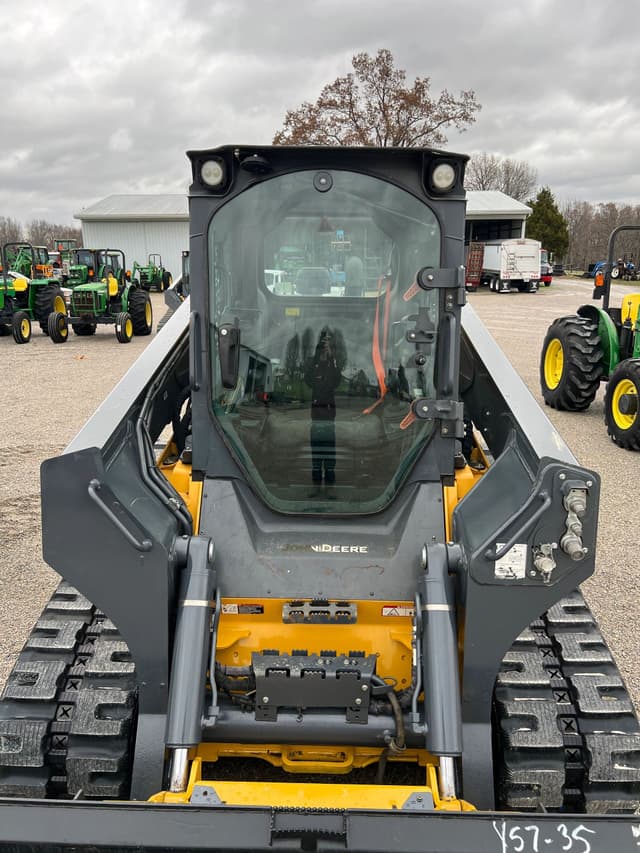 Image of John Deere 331G equipment image 2