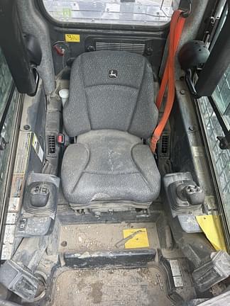 Image of John Deere 331G equipment image 4