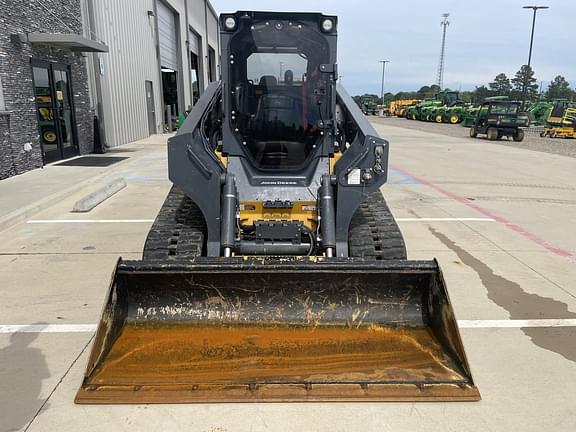 Image of John Deere 331G equipment image 2