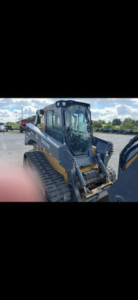 Image of John Deere 331G equipment image 2