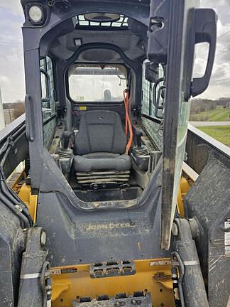 Image of John Deere 331G equipment image 3