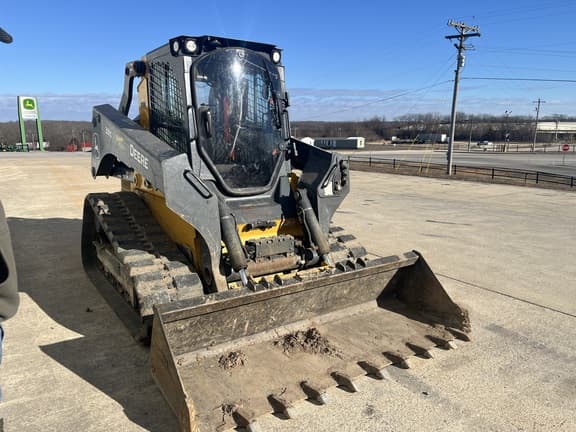 Image of John Deere 331G equipment image 3