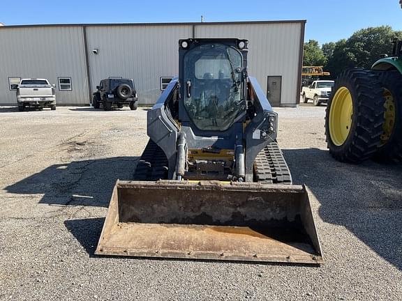 Image of John Deere 331G equipment image 4